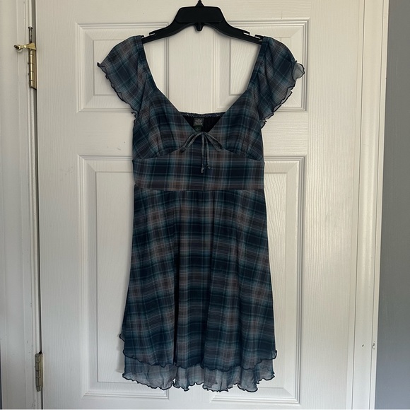 Flutter Short Sleeve Mini Dress - Picture 1 of 4